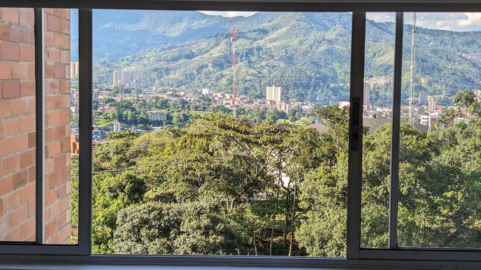 Beautiful Central Apartment Sabaneta