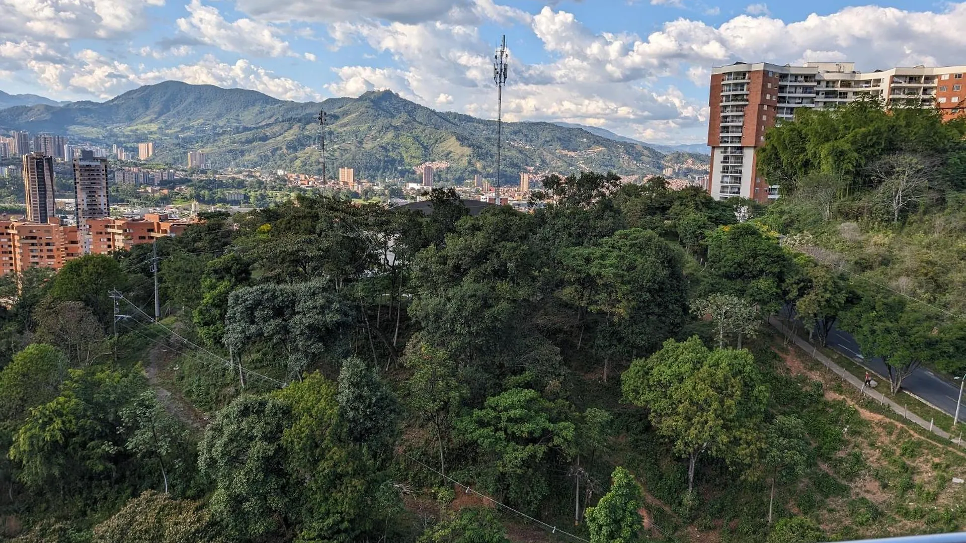 Beautiful Central Apartment Sabaneta 0*,  Colombia